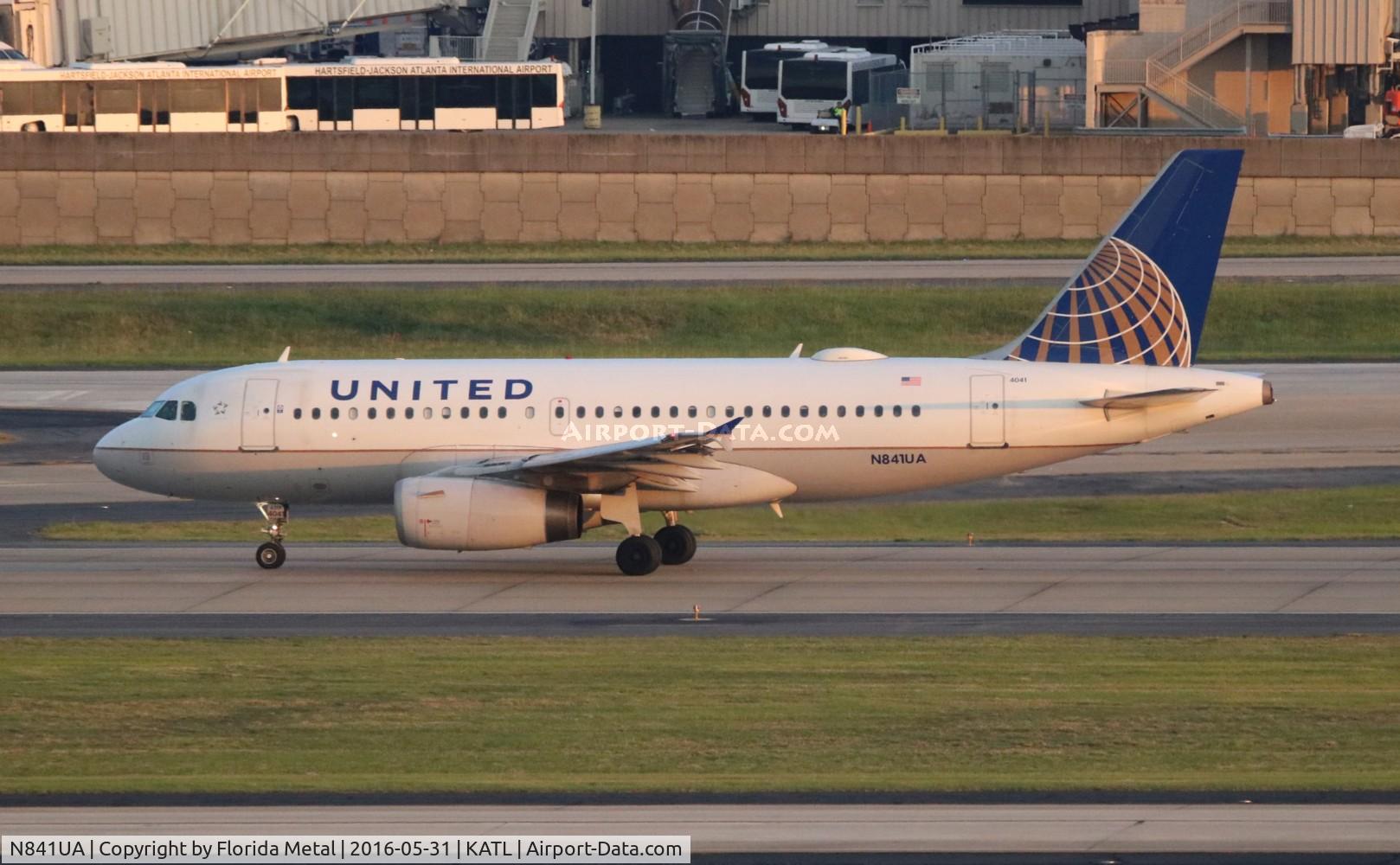 N841UA, 2001 Airbus A319-131 C/N 1545, United