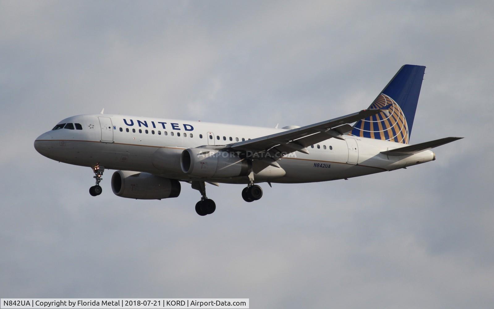 N842UA, 2001 Airbus A319-131 C/N 1569, United