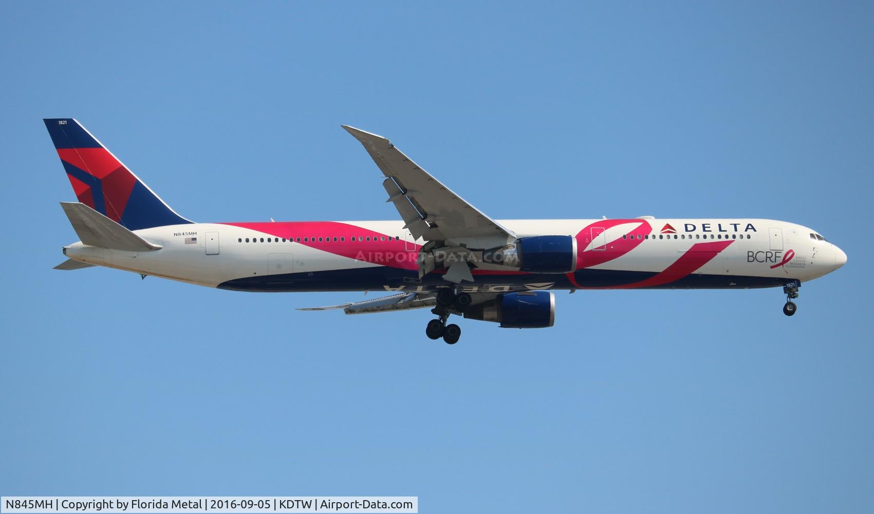 N845MH, 2002 Boeing 767-432/ER C/N 29719, Delta