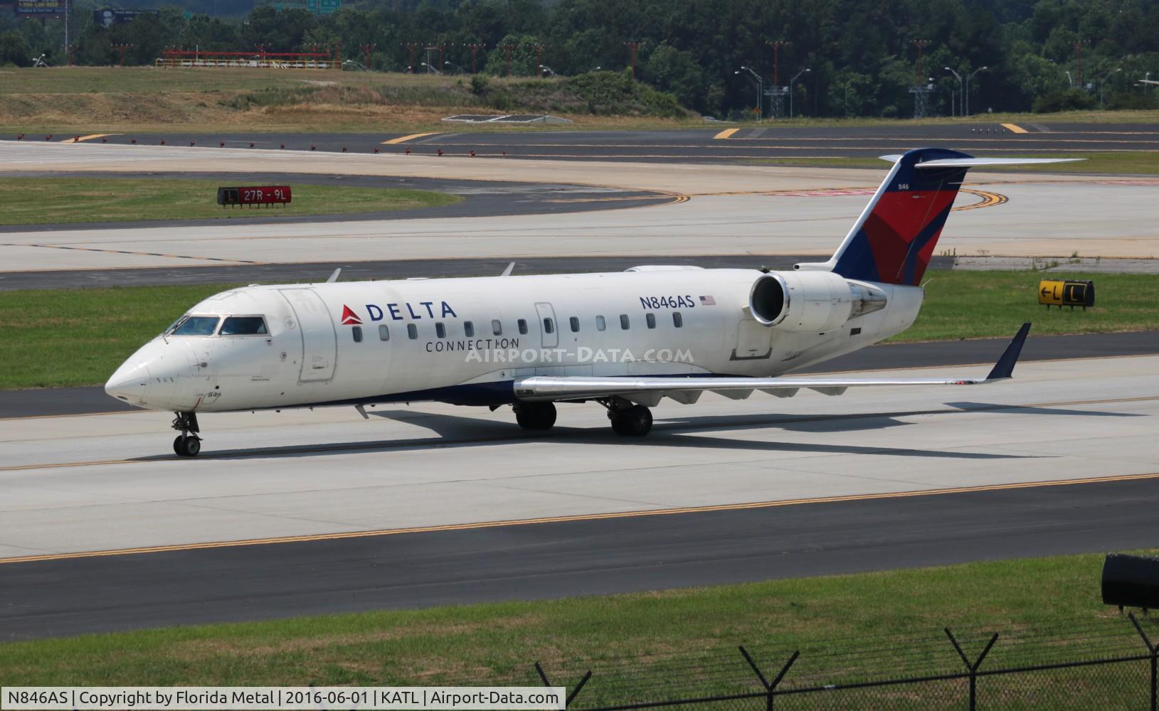 N846AS, 1999 Bombardier CRJ-200ER (CL-600-2B19) C/N 7328, Delta Connection