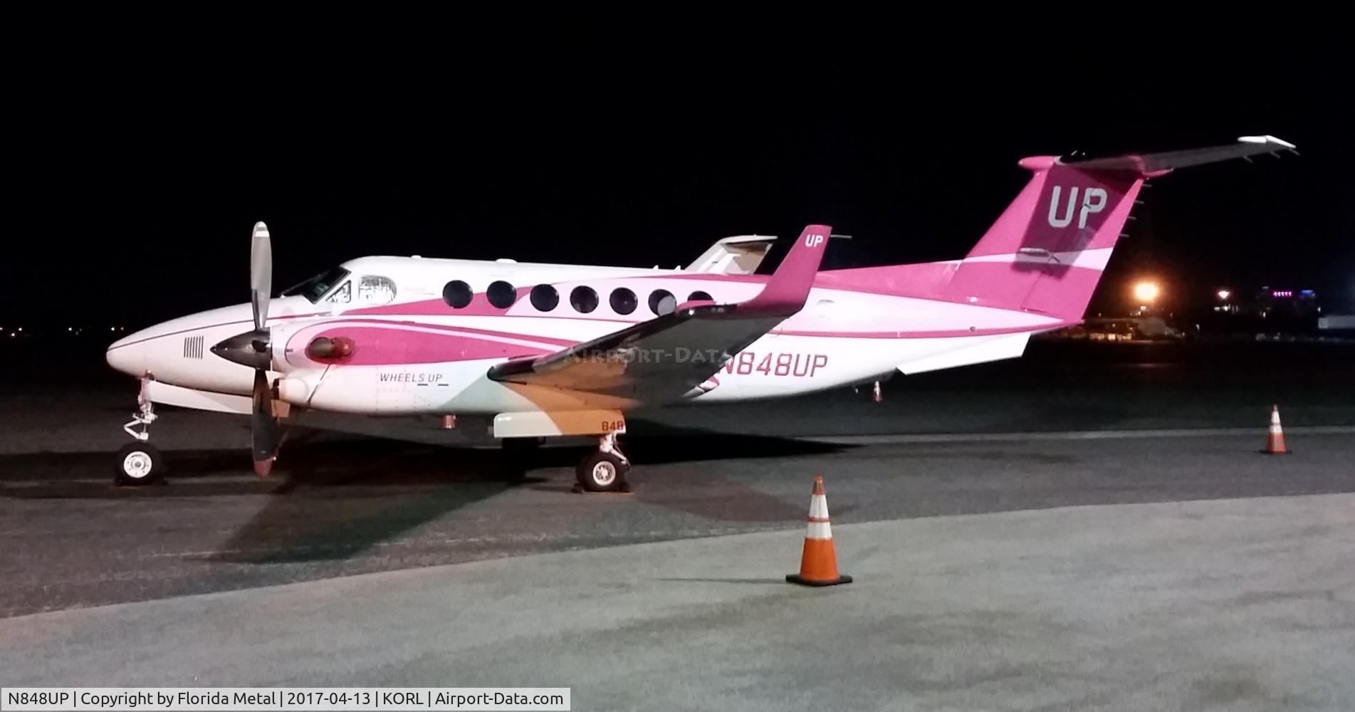 N848UP, 2015 Beechcraft 350 King Air C/N FL-1004, Wheels Up