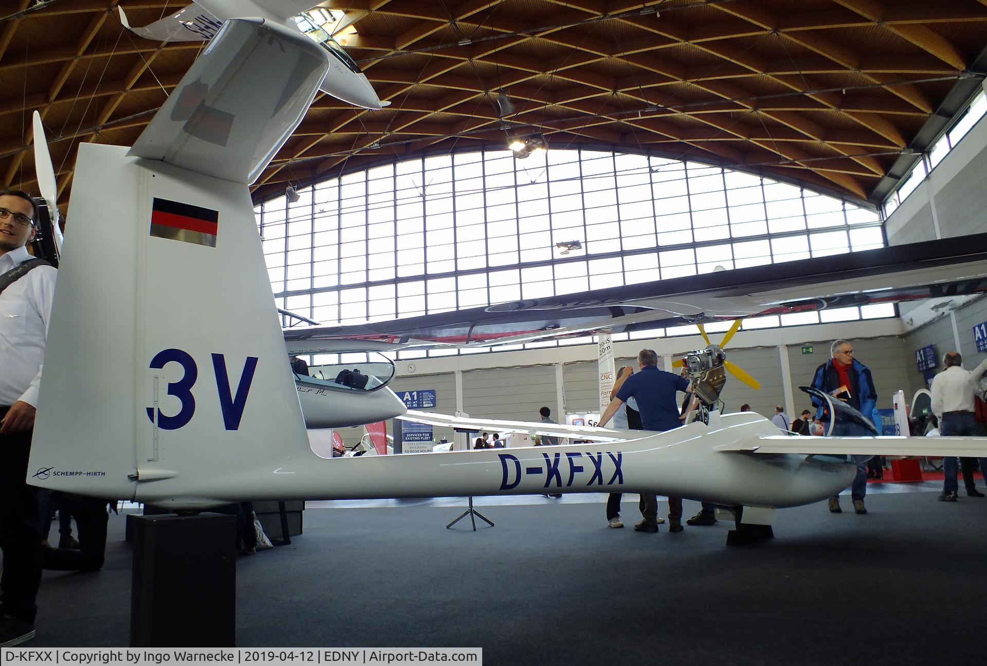 D-KFXX, 2018 Schempp-Hirth Ventus 3T C/N 056 TS, Schempp-Hirth Ventus 3T at the AERO 2019, Friedrichshafen