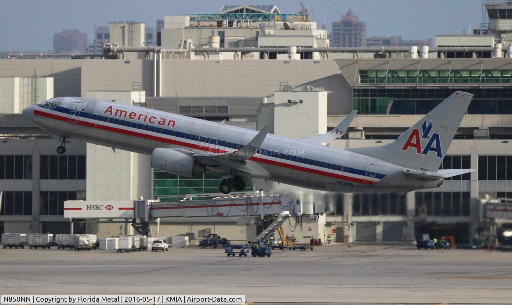 N850NN, 2010 Boeing 737-823 C/N 40580, American