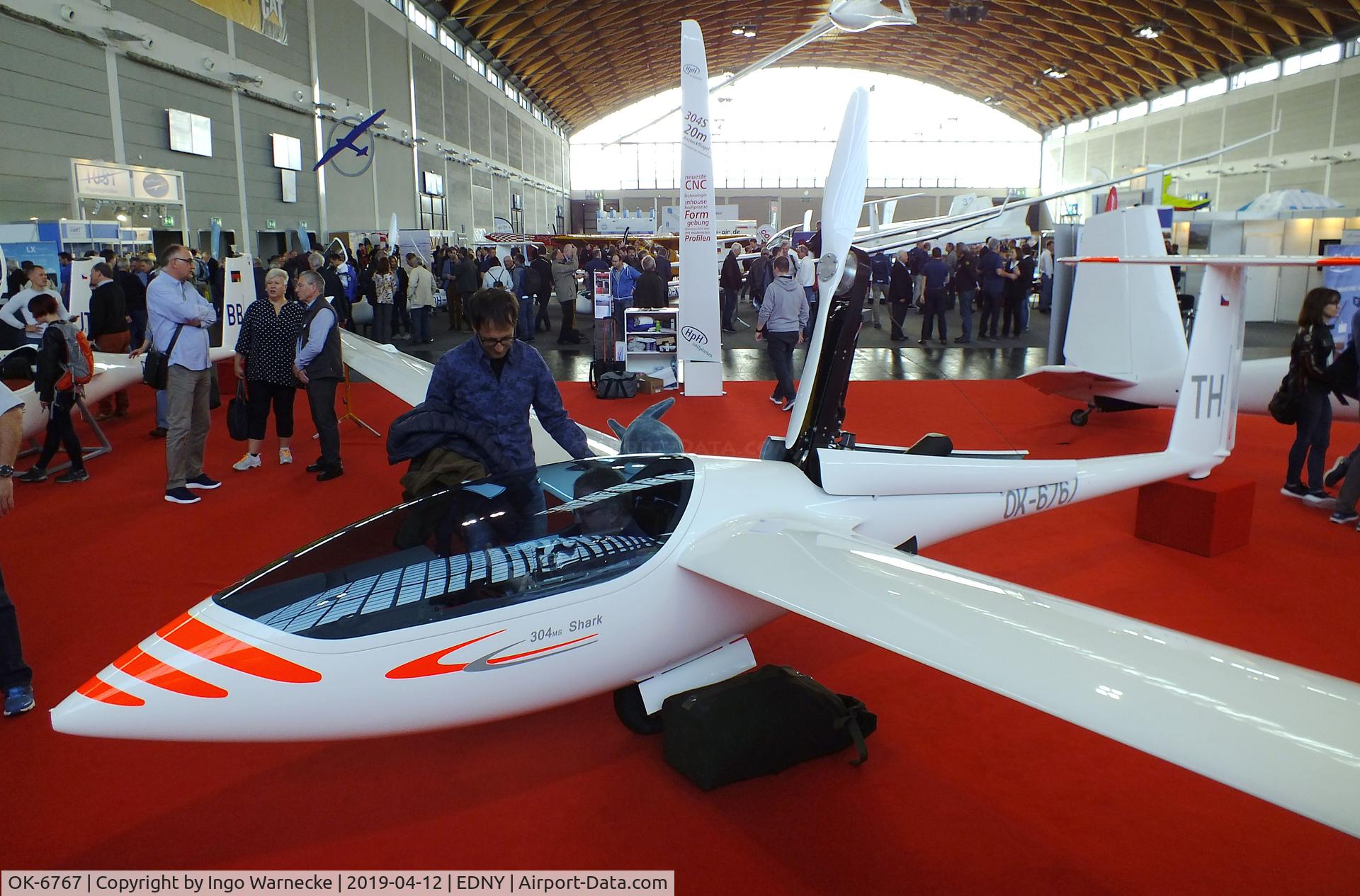 OK-6767, HPH Glasflügel 304 S C/N 002-S, HPH 304S Shark at the AERO 2019, Friedrichshafen