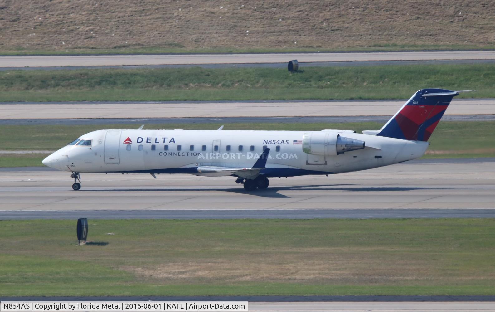 N854AS, 2000 Bombardier CRJ-200ER (CL-600-2B19) C/N 7382, Delta Connection