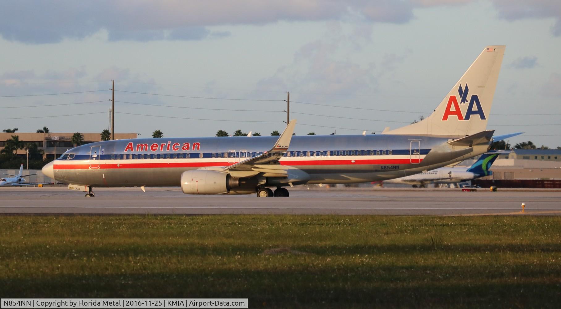 N854NN, 2010 Boeing 737-823 C/N 33214, American