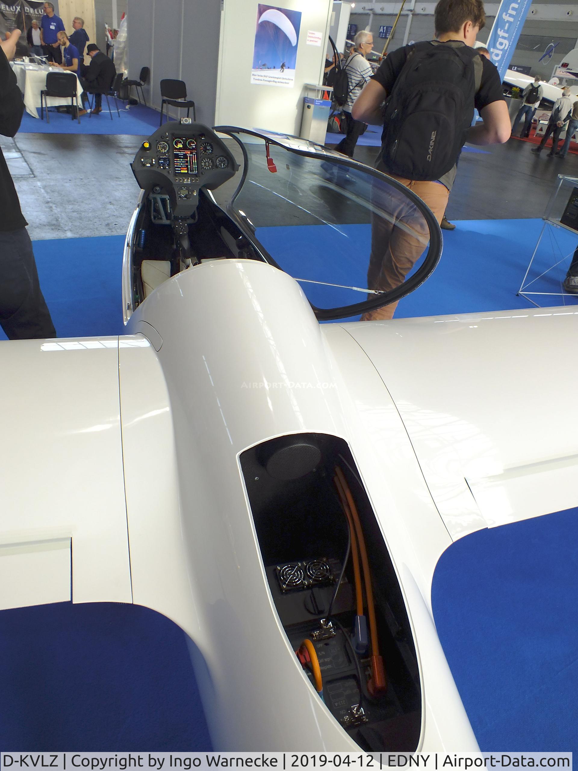 D-KVLZ, 2019 Schempp-Hirth Ventus 3F C/N Unknown D-KVLZ, Schempp-Hirth Ventus 3F with FES (front electric sustainer) at the AERO 2019, Friedrichshafen
