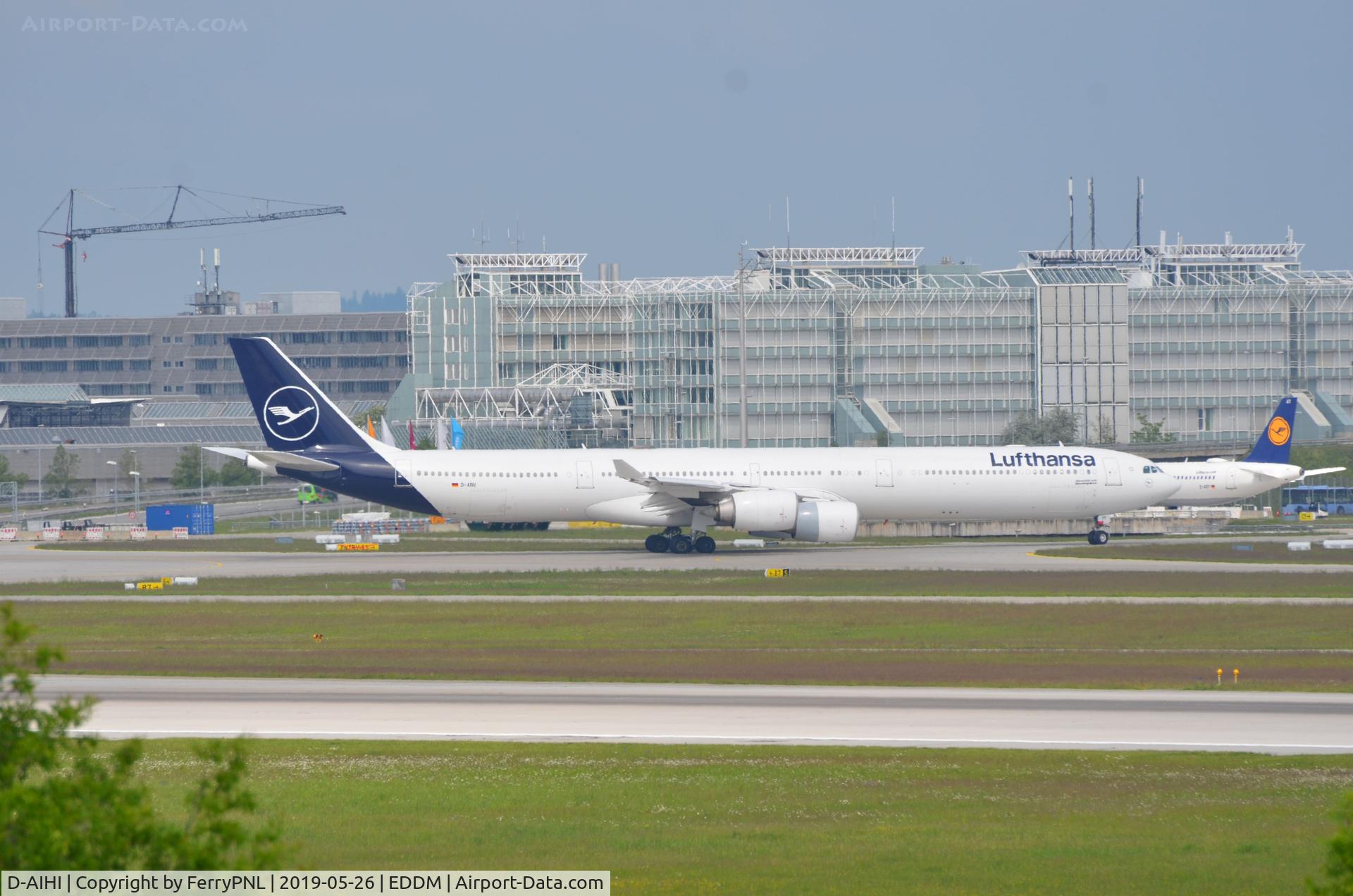 D-AIHI, 2004 Airbus A340-642 C/N 569, Lufthansa A346 in new livery.
