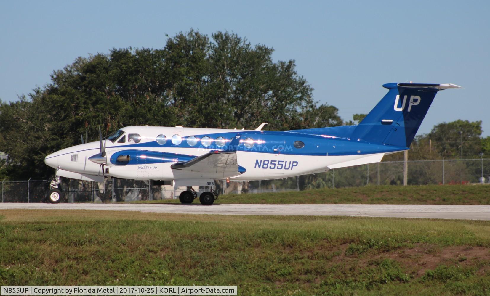 N855UP, 2015 Beechcraft Super King Air 350 (B300) C/N FL-1024, Wheels Up