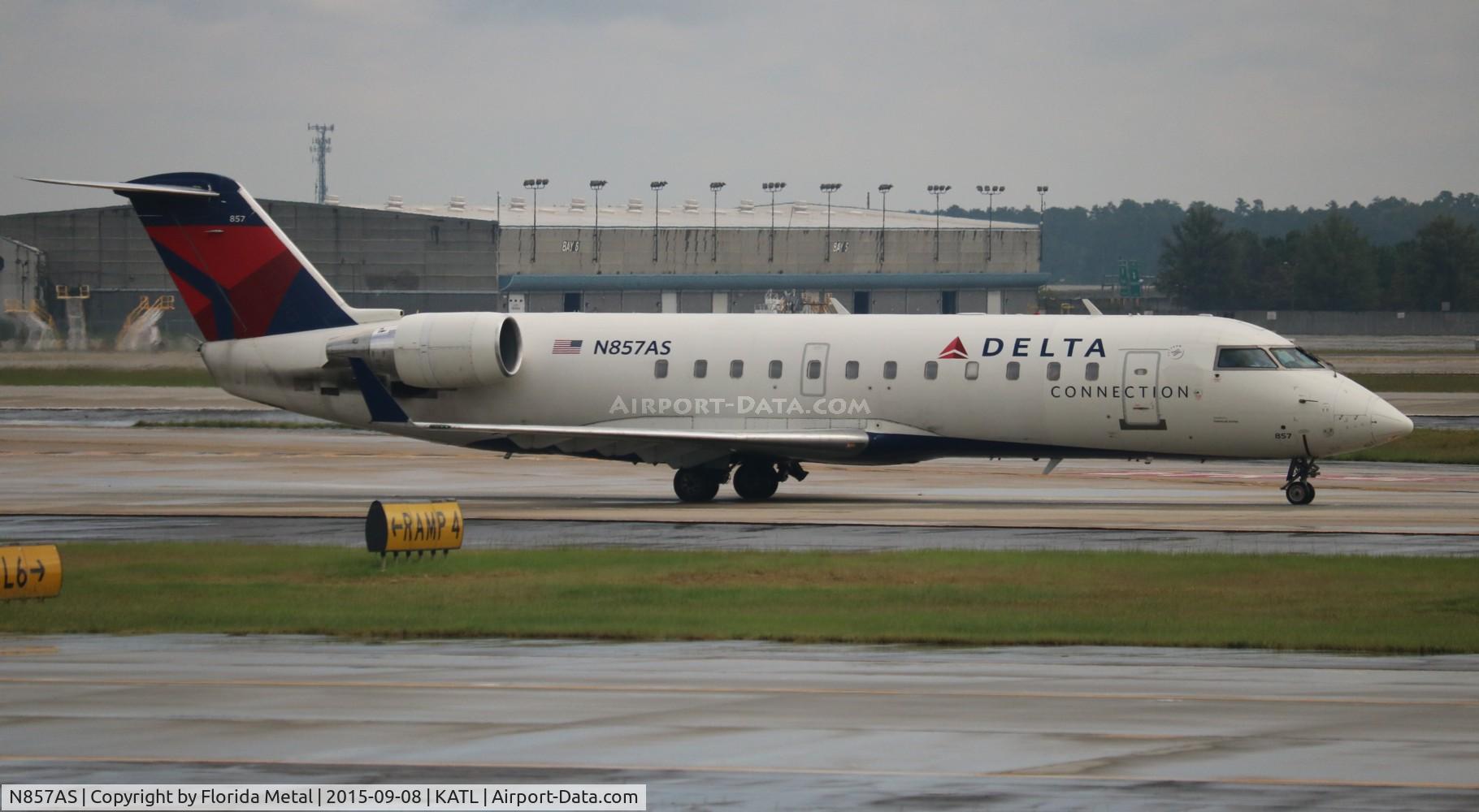 N857AS, 2000 Bombardier CRJ-200ER (CL-600-2B19) C/N 7411, Delta Connection