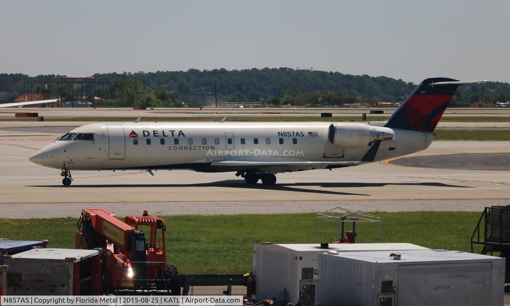 N857AS, 2000 Bombardier CRJ-200ER (CL-600-2B19) C/N 7411, Delta Connection