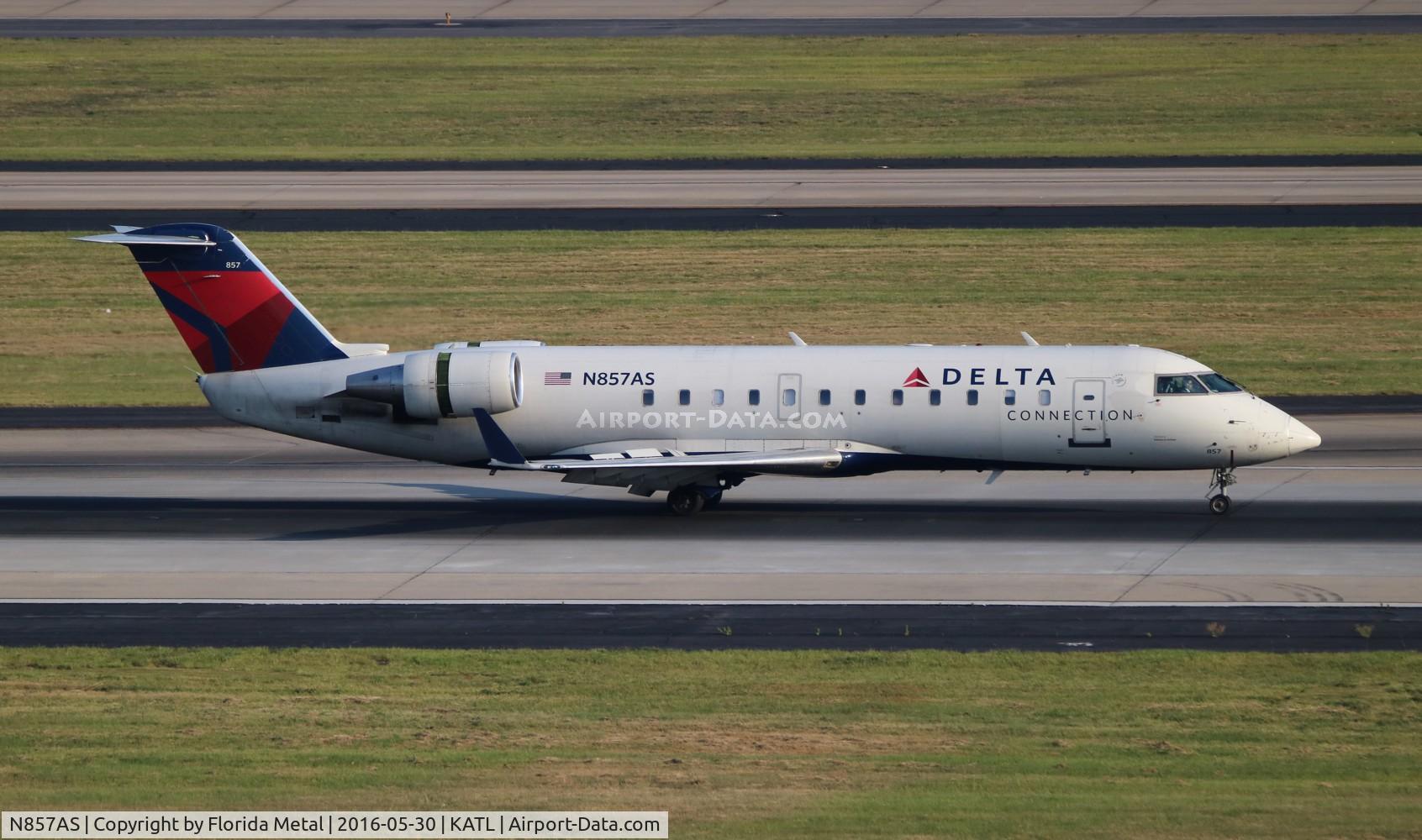 N857AS, 2000 Bombardier CRJ-200ER (CL-600-2B19) C/N 7411, Delta Connection