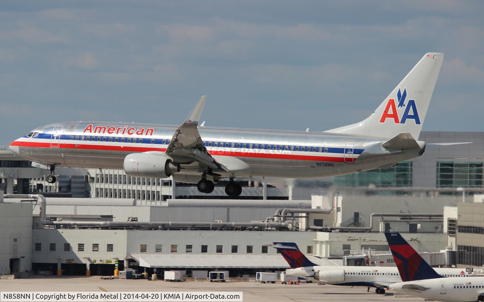 N858NN, Boeing 737-823 C/N 30904, American 737-823