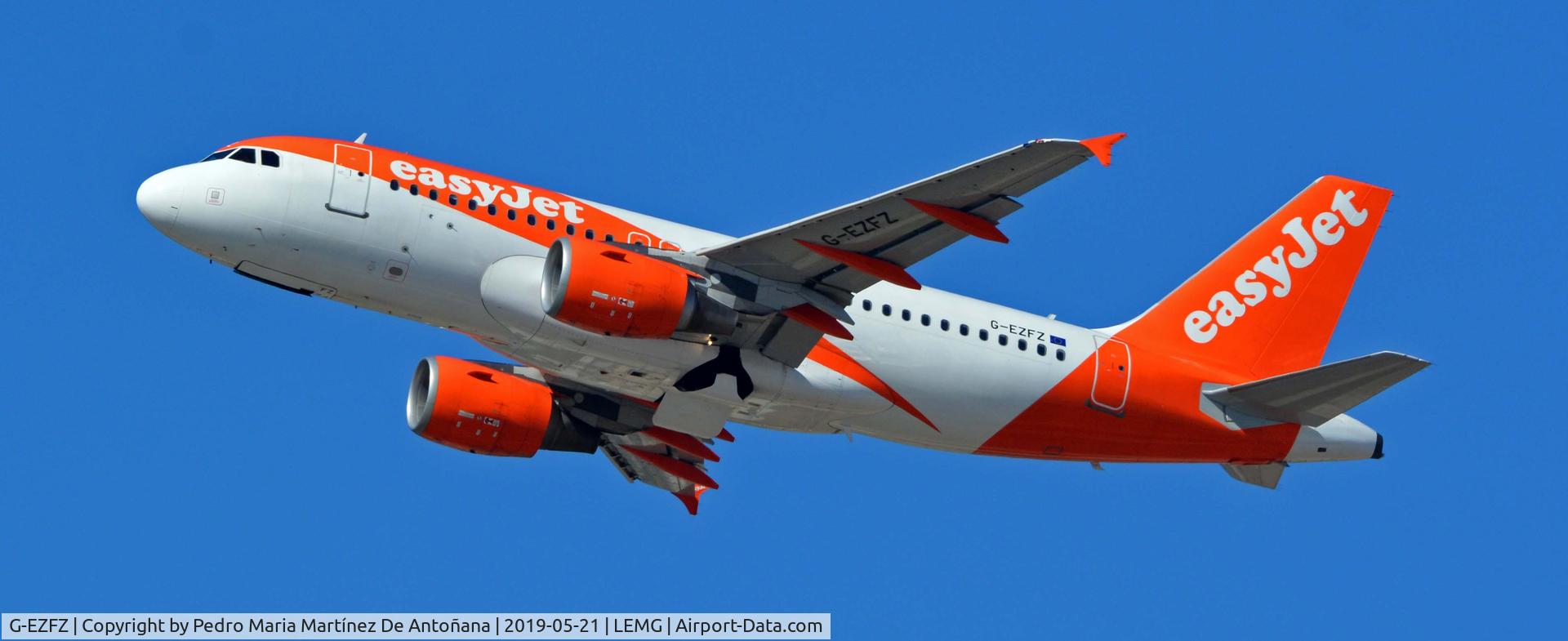 G-EZFZ, 2010 Airbus A319-111 C/N 4425, Aeropuerto de Málaga - Spain