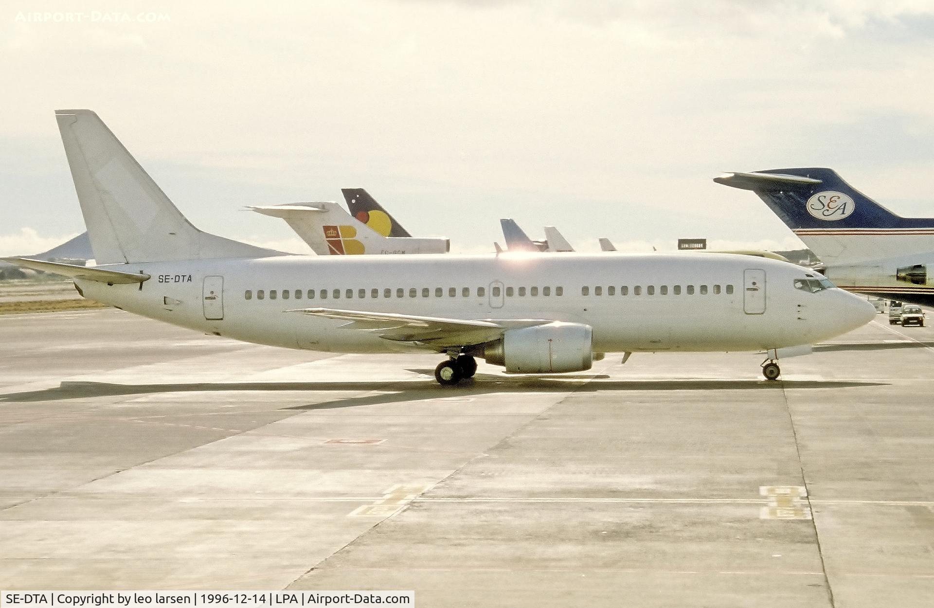 SE-DTA, 1988 Boeing 737-3Q8 C/N 24068, Las Palmas 14.12.1996