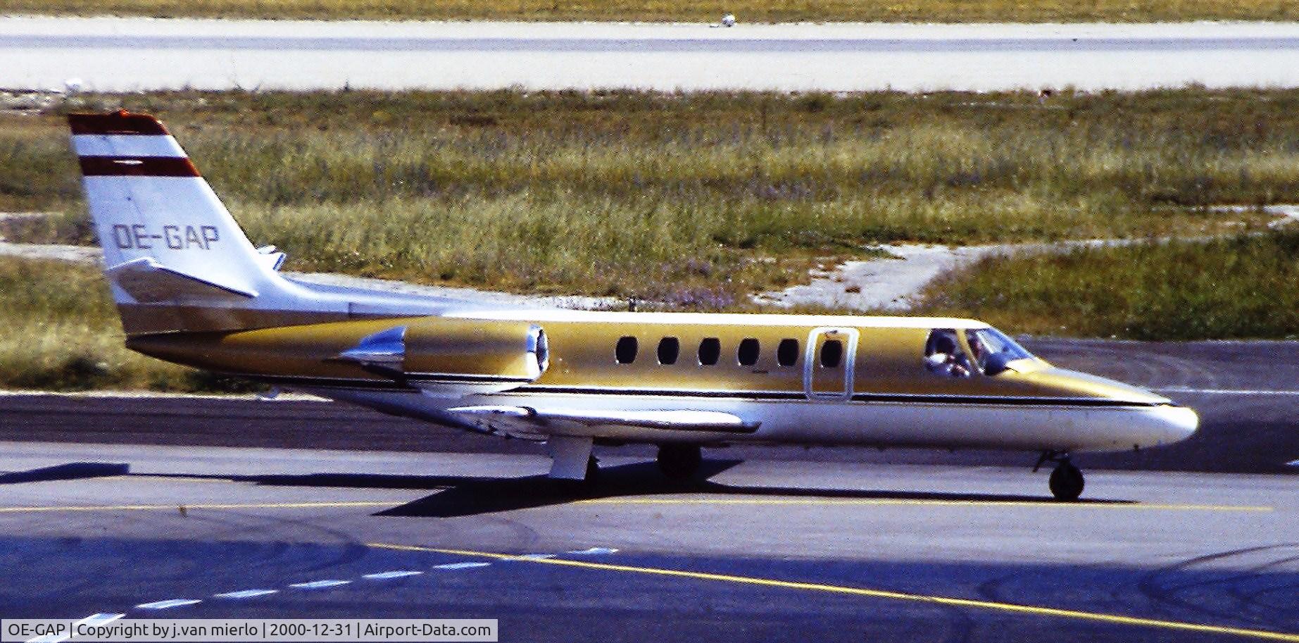 OE-GAP, 1998 Cessna 560XL C/N 560-5004, Aéroport de Nice, France mid'80s