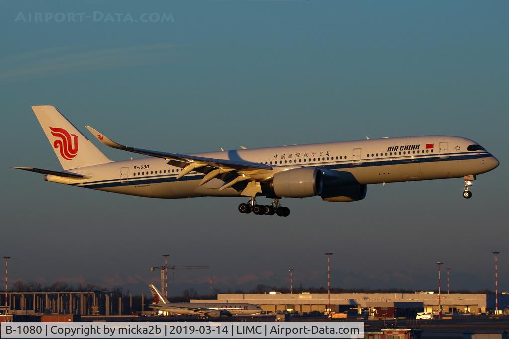 B-1080, 2018 Airbus A350-941 C/N 247, Landing