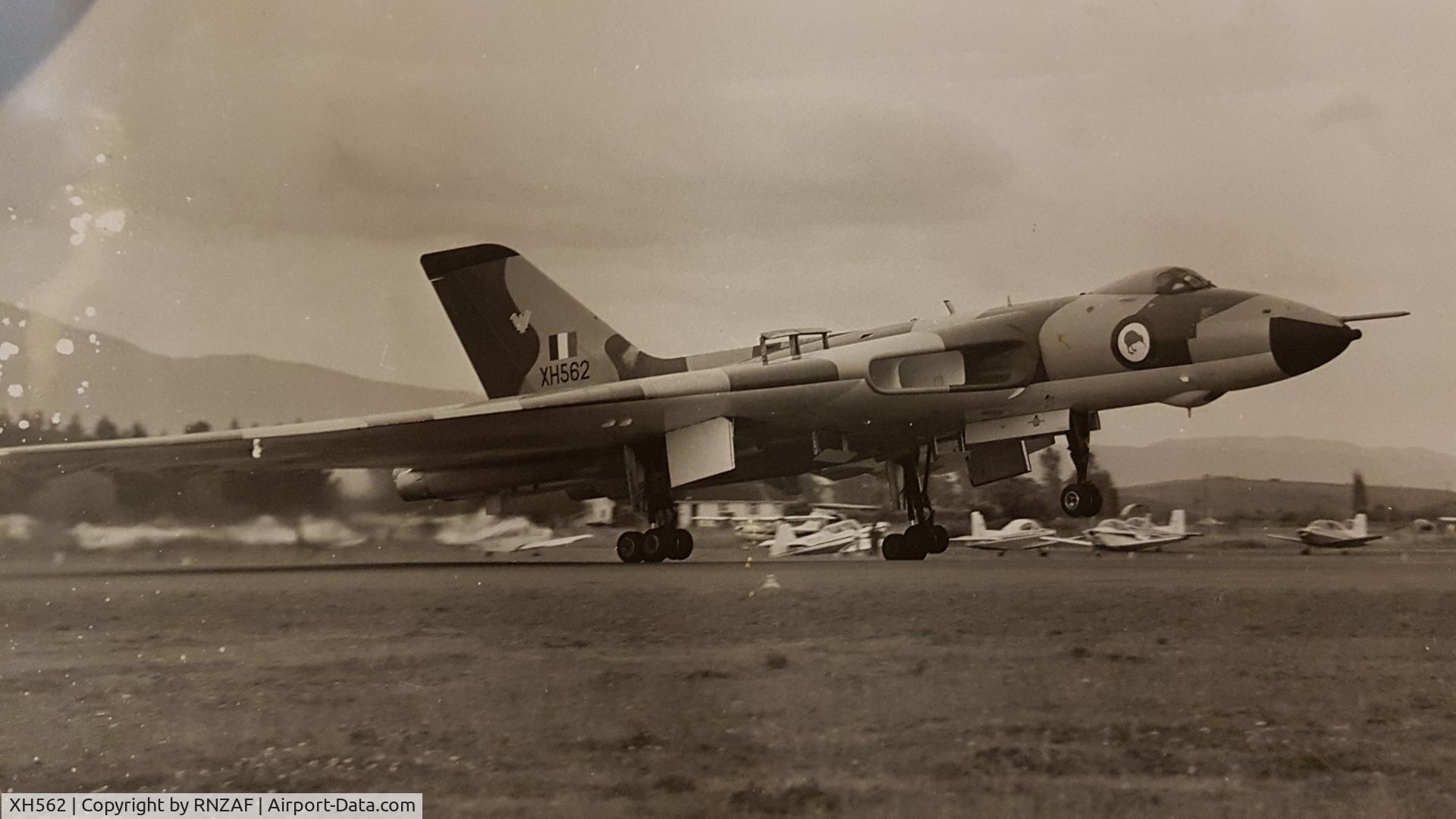 XH562, 1960 Avro Vulcan B.2A C/N Set 16, Taken by RNZAF photographer, we think in Blenhiem (NZ)