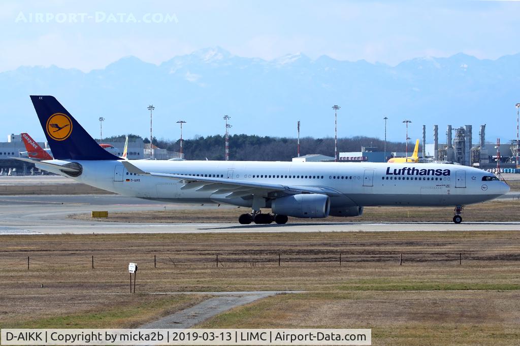 D-AIKK, 2008 Airbus A330-343X C/N 896, Taxiing