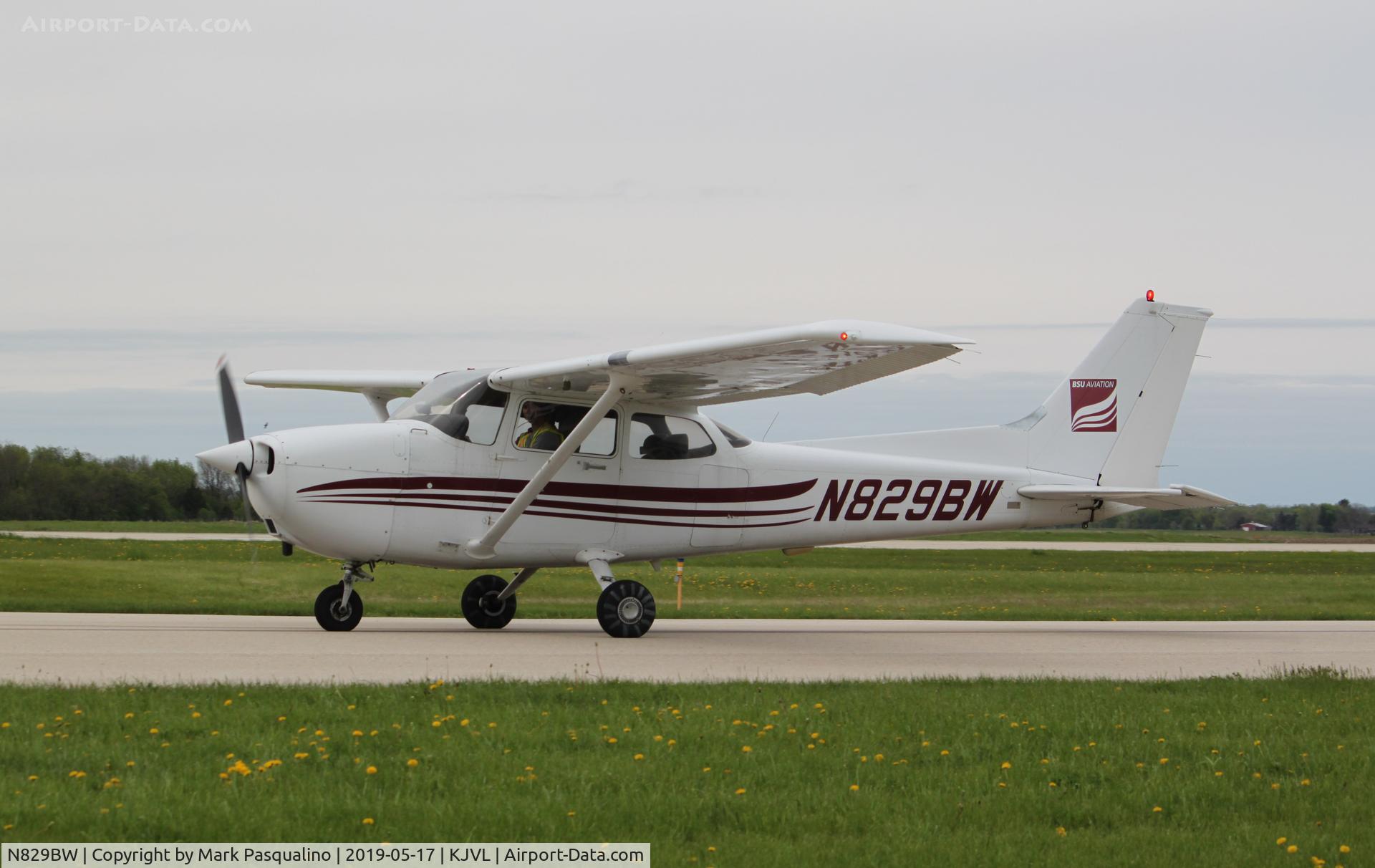 N829BW, 2000 Cessna 172R C/N 17280951, Cessna 172R