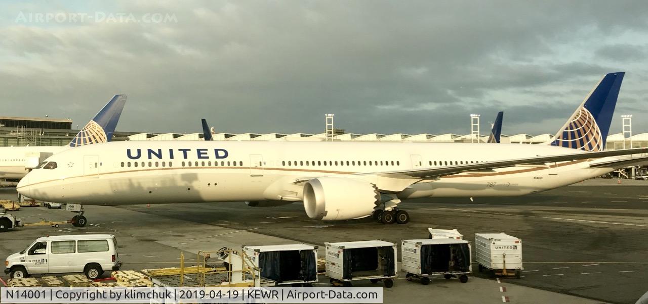 N14001, 2018 Boeing 787-10 Dreamliner Dreamliner C/N 40936, First United Boeing 787-10. Just pushed back for flight to SFO