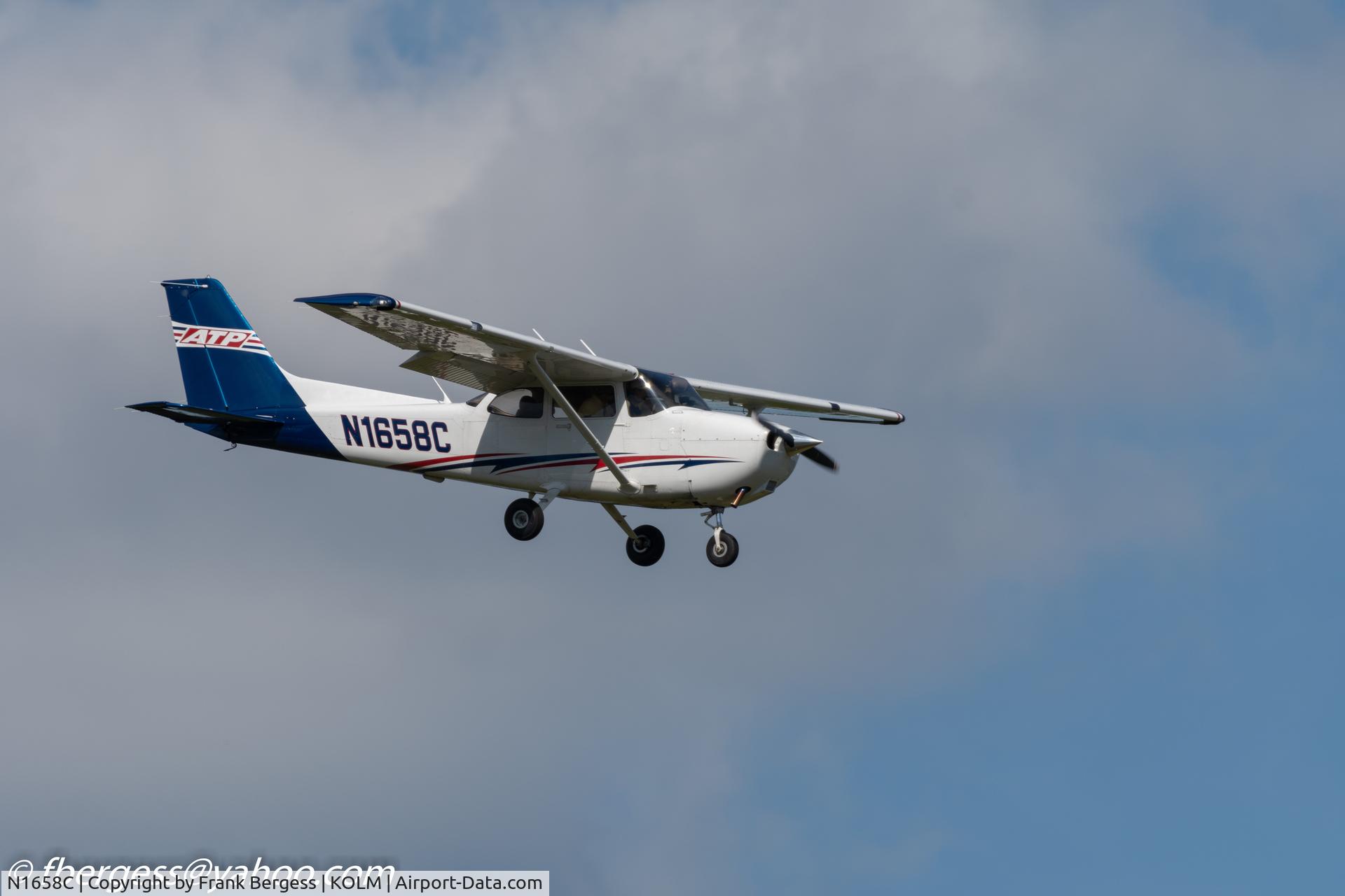 N1658C, 2016 Cessna 172S C/N 172S11756, Rotorcraft?  Something isn't right here.