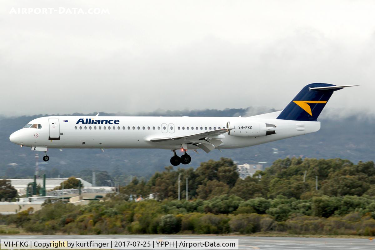VH-FKG, 1991 Fokker 100 (F-28-0100) C/N 11366, Fokker F-28-100. Alliance Airlines VH-FKG, final runway 03, YPPH 25/07/17.