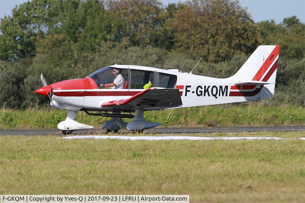 F-GKQM, Robin DR-400-120 Dauphin 2+2 C/N 2057, Robin DR.400-120 Dauphin, Take off run rwy 23, Morlaix-Ploujean Regional Airport (LFRU-MXN)