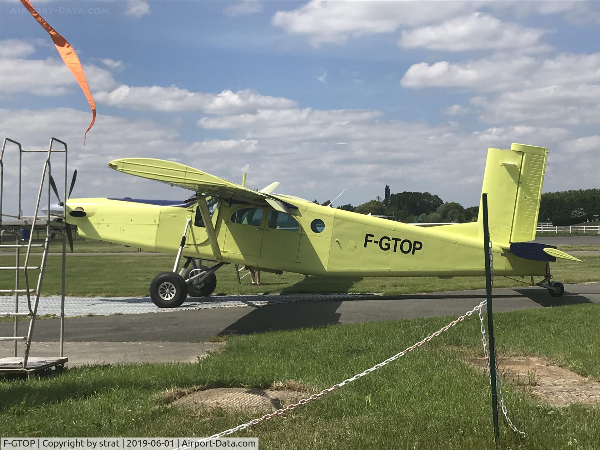 F-GTOP, 1967 Pilatus PC-6/B1-H2 Turbo Porter C/N 661, Pilatus PC-6/B1-H2 - S/N 662 - Bondues - France
