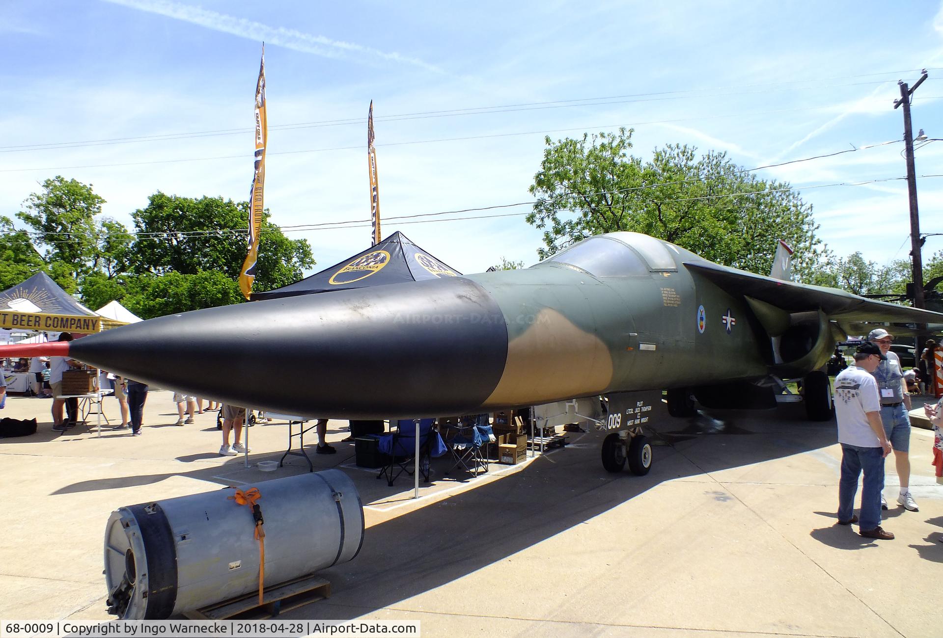 68-0009, 1968 General Dynamics F-111E Aardvark C/N A1-178, General Dynamics F-111E at the Fort Worth Aviation Museum, Fort Worth TX