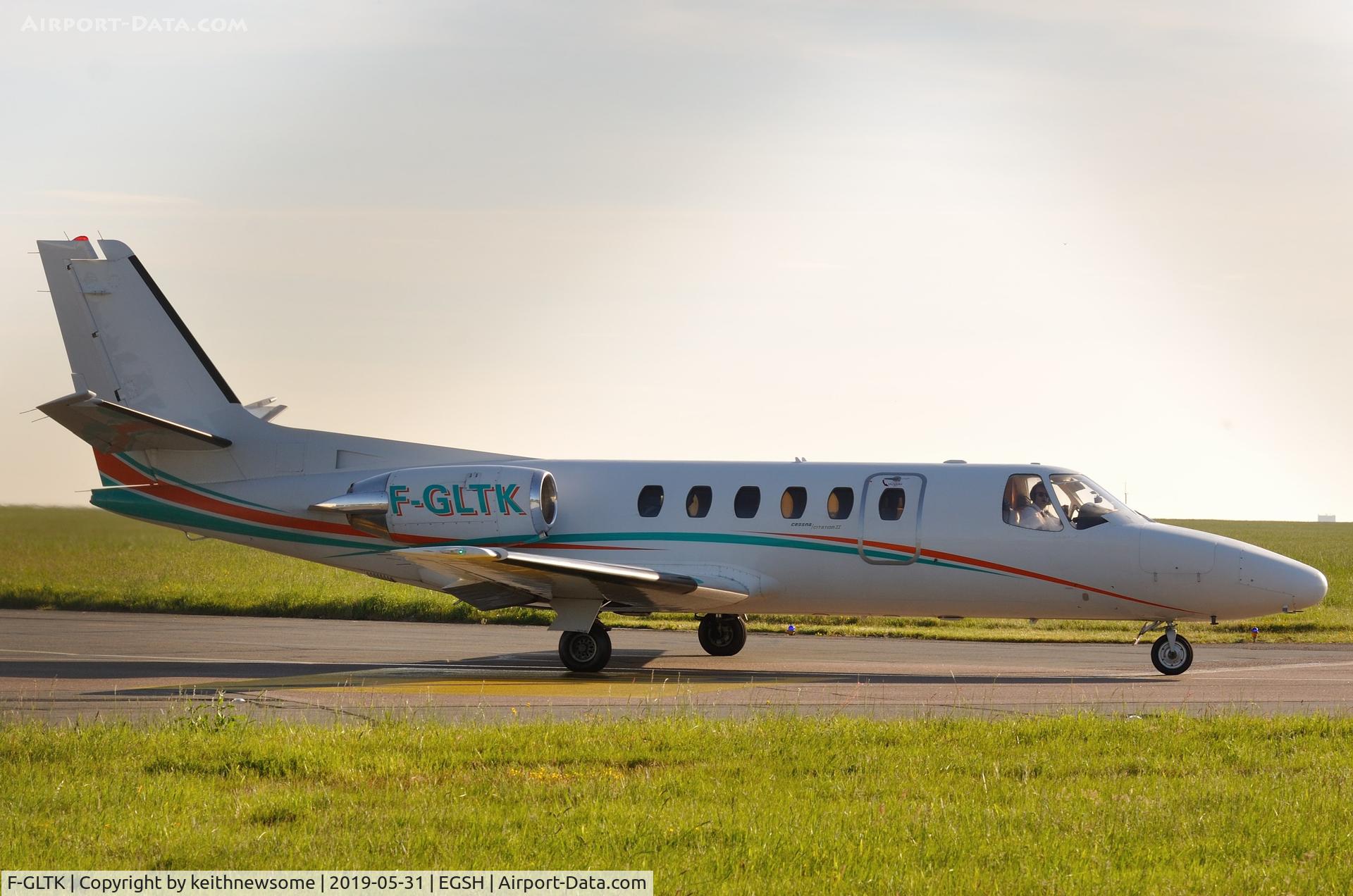 F-GLTK, 1989 Cessna 550 Citation II C/N 550-0609, Leaving Norwich for Manchester.
