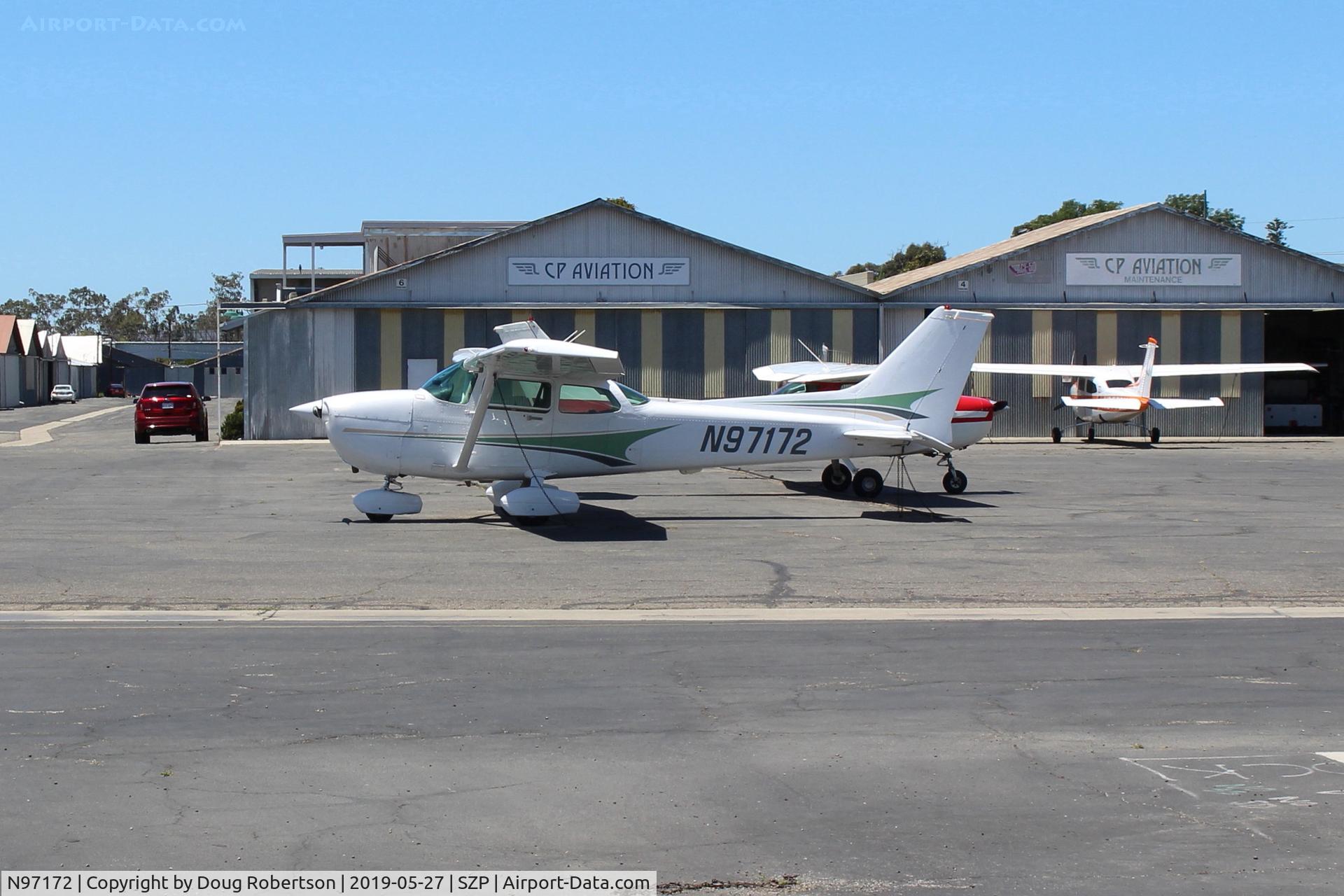 N97172, 1984 Cessna 172P C/N 17276162, 1984 Cessna 172P SKYHAWK, Lycoming O-320-D2J 160 Hp, on CP Aviation ramp