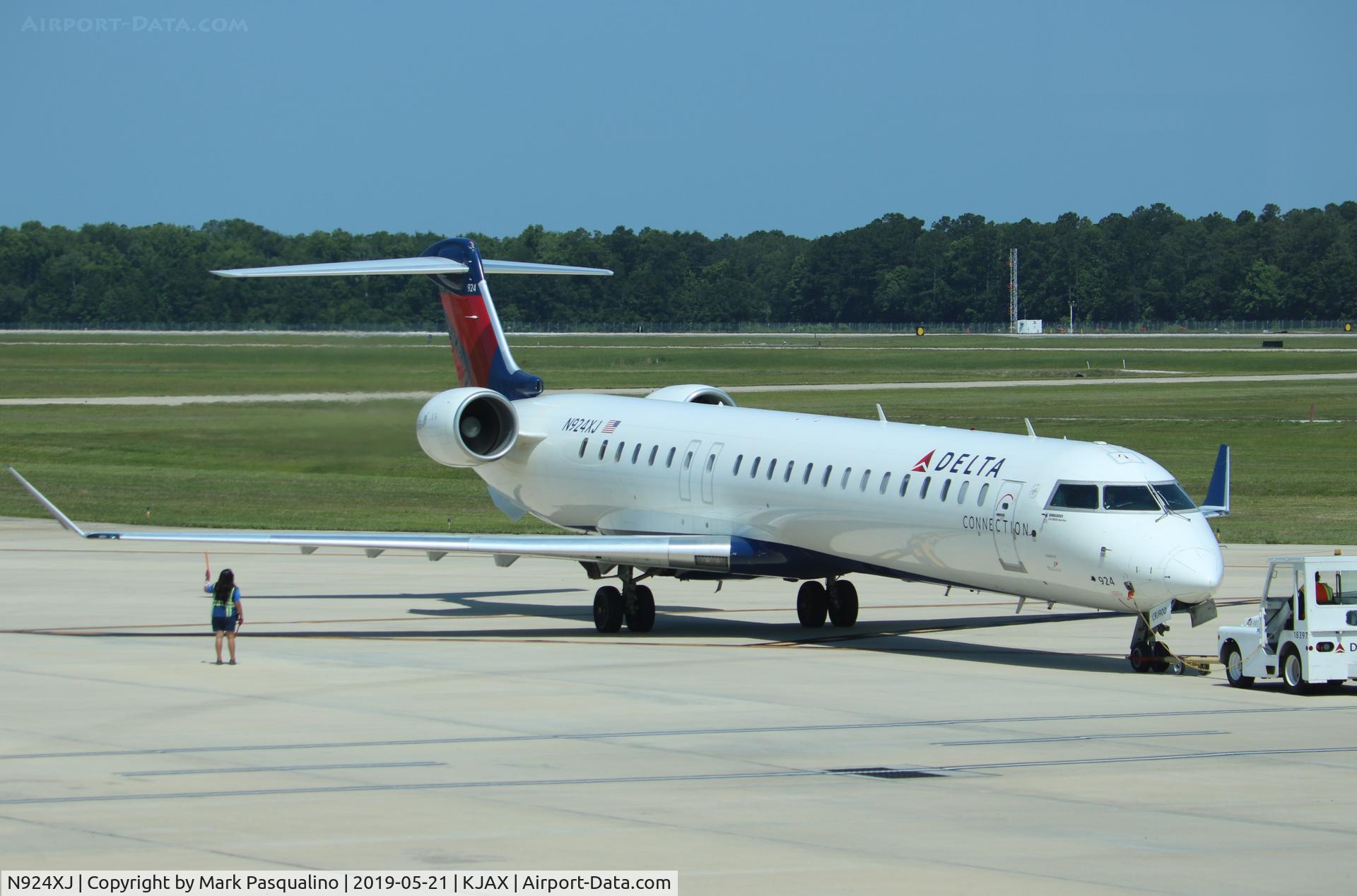 N924XJ, 2008 Bombardier CRJ-900ER (CL-600-2D24) C/N 15179, CL-600-2D24