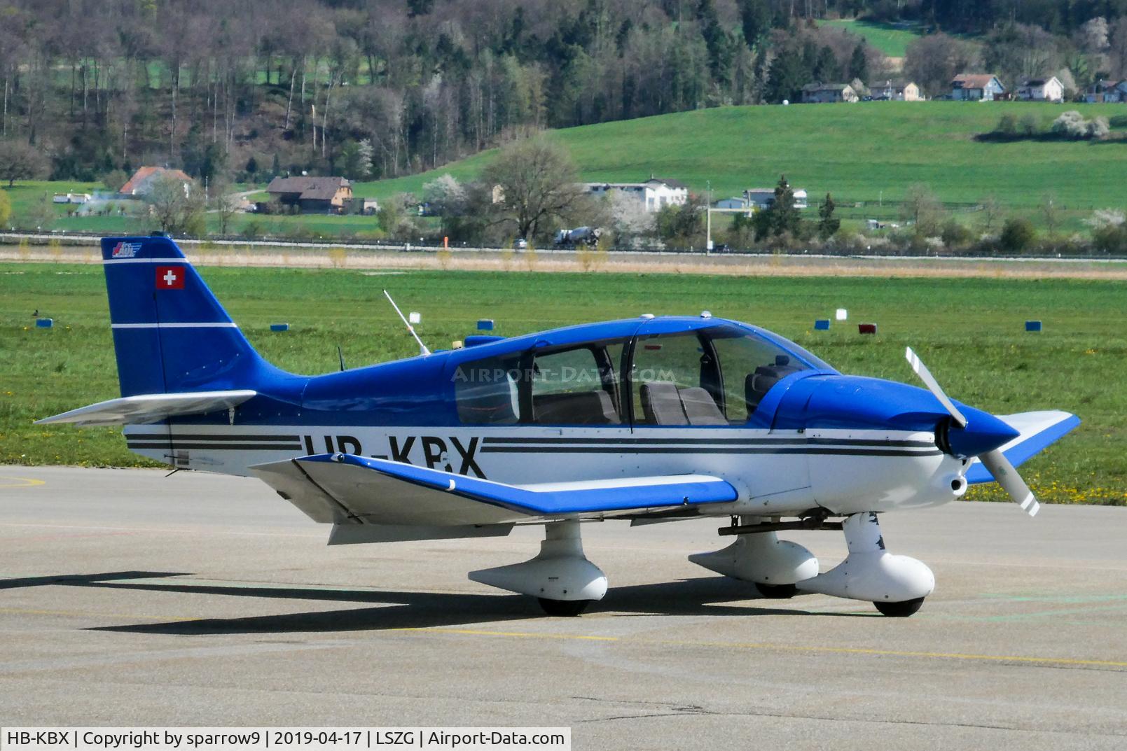 HB-KBX, 1988 Robin DR-400-140B Major C/N 1843, Pausing at Grenchen.