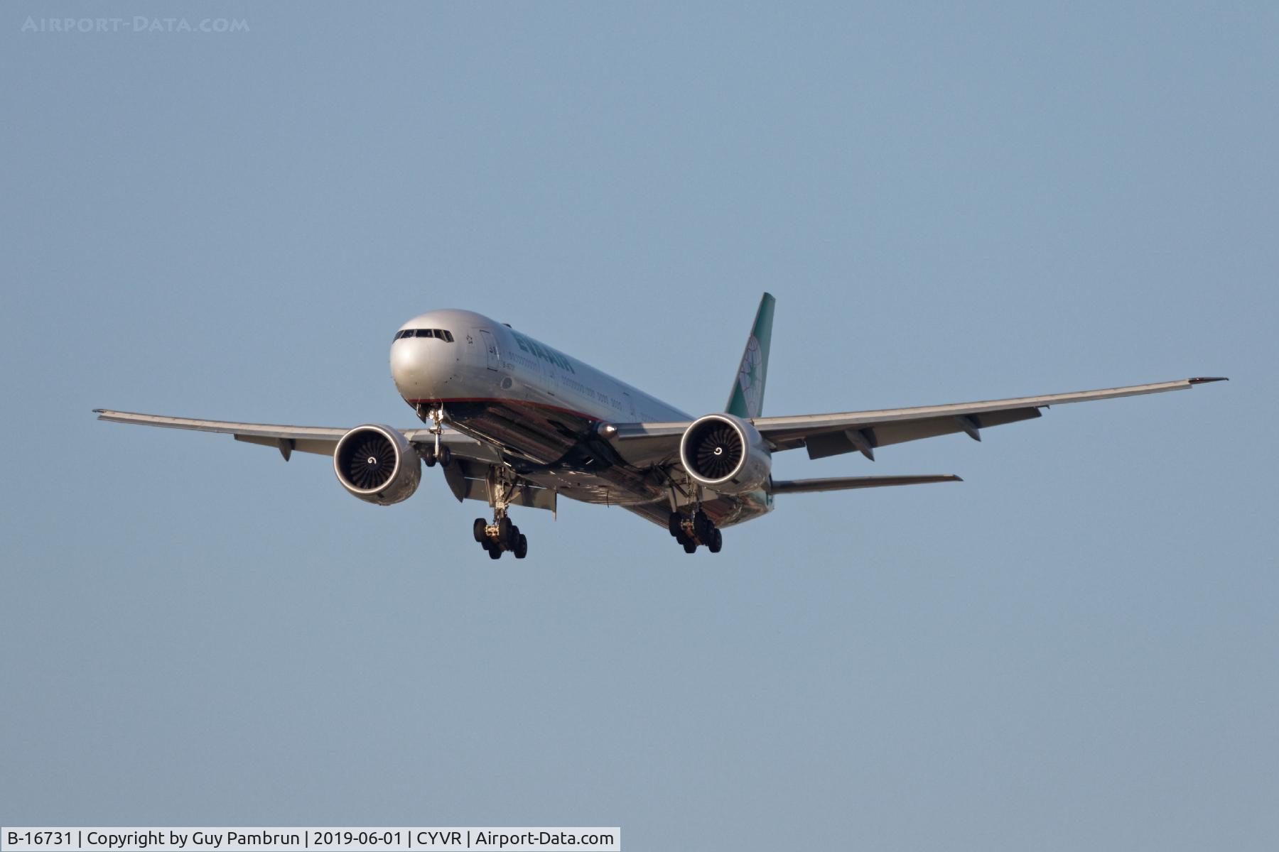B-16731, 2016 Boeing 777-36N(ER) C/N 41824, Landing