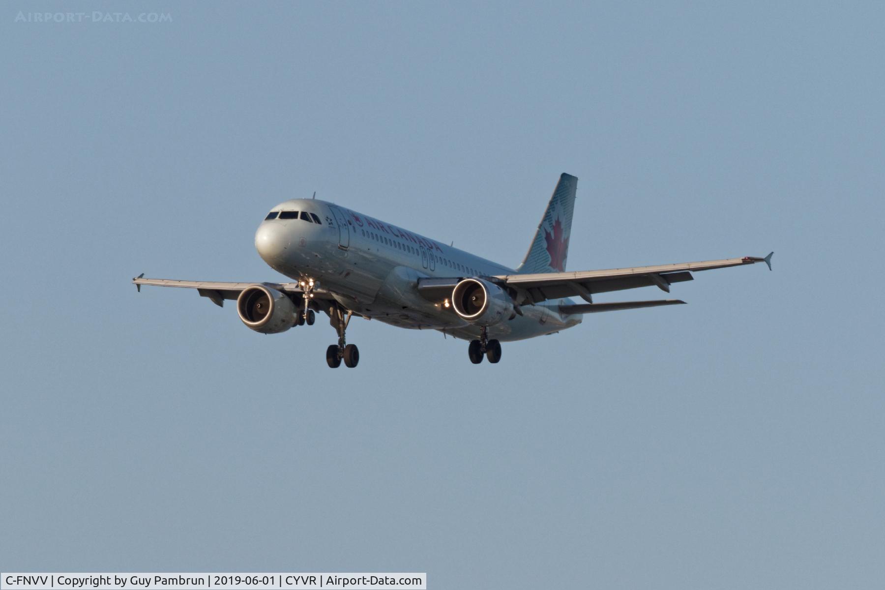 C-FNVV, 1993 Airbus A320-211 C/N 404, Landing