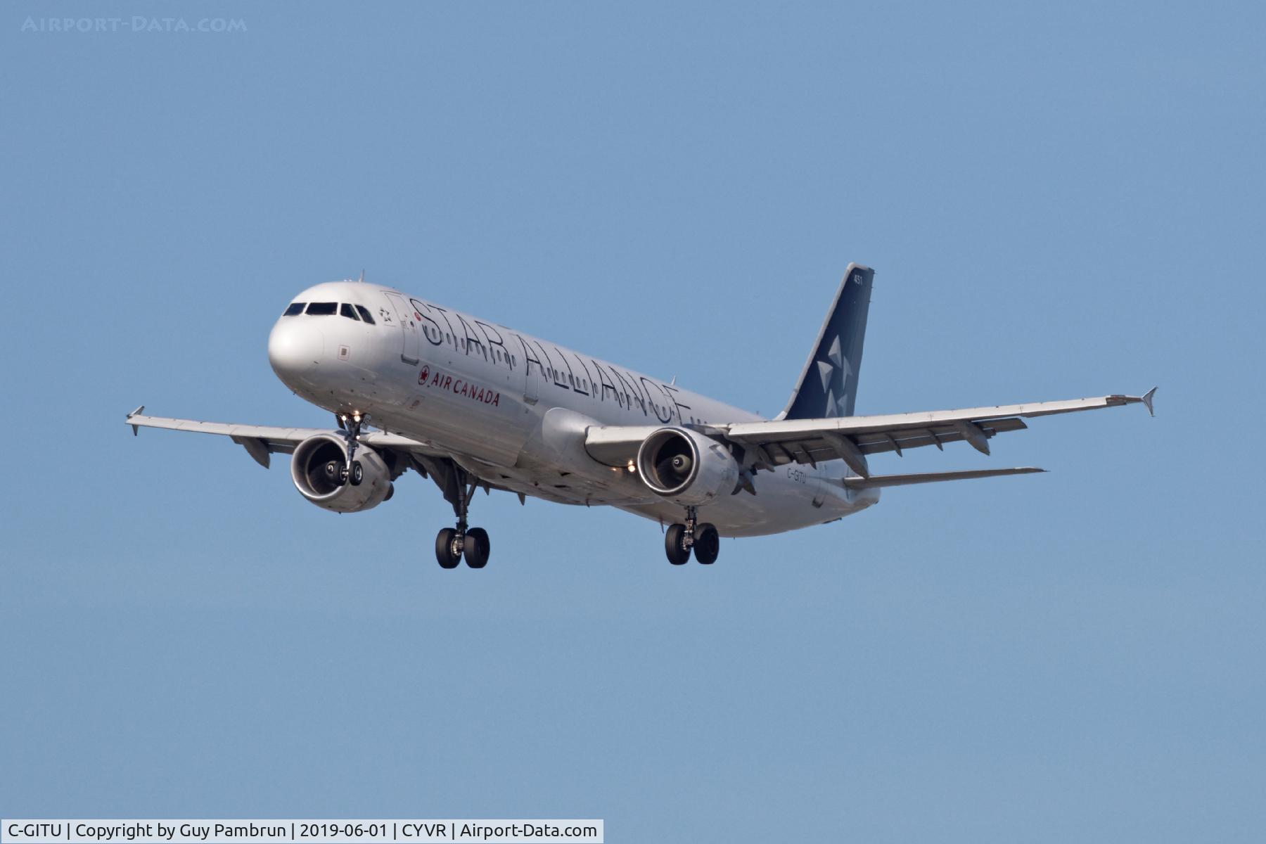 C-GITU, 2001 Airbus A321-211 C/N 1602, Landing