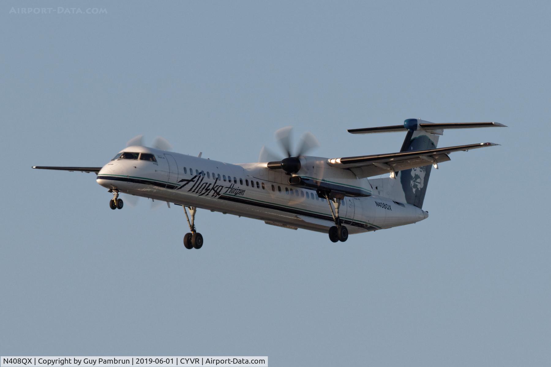 N408QX, 2001 De Havilland Canada DHC-8-402 Dash 8 C/N 4050, Landing