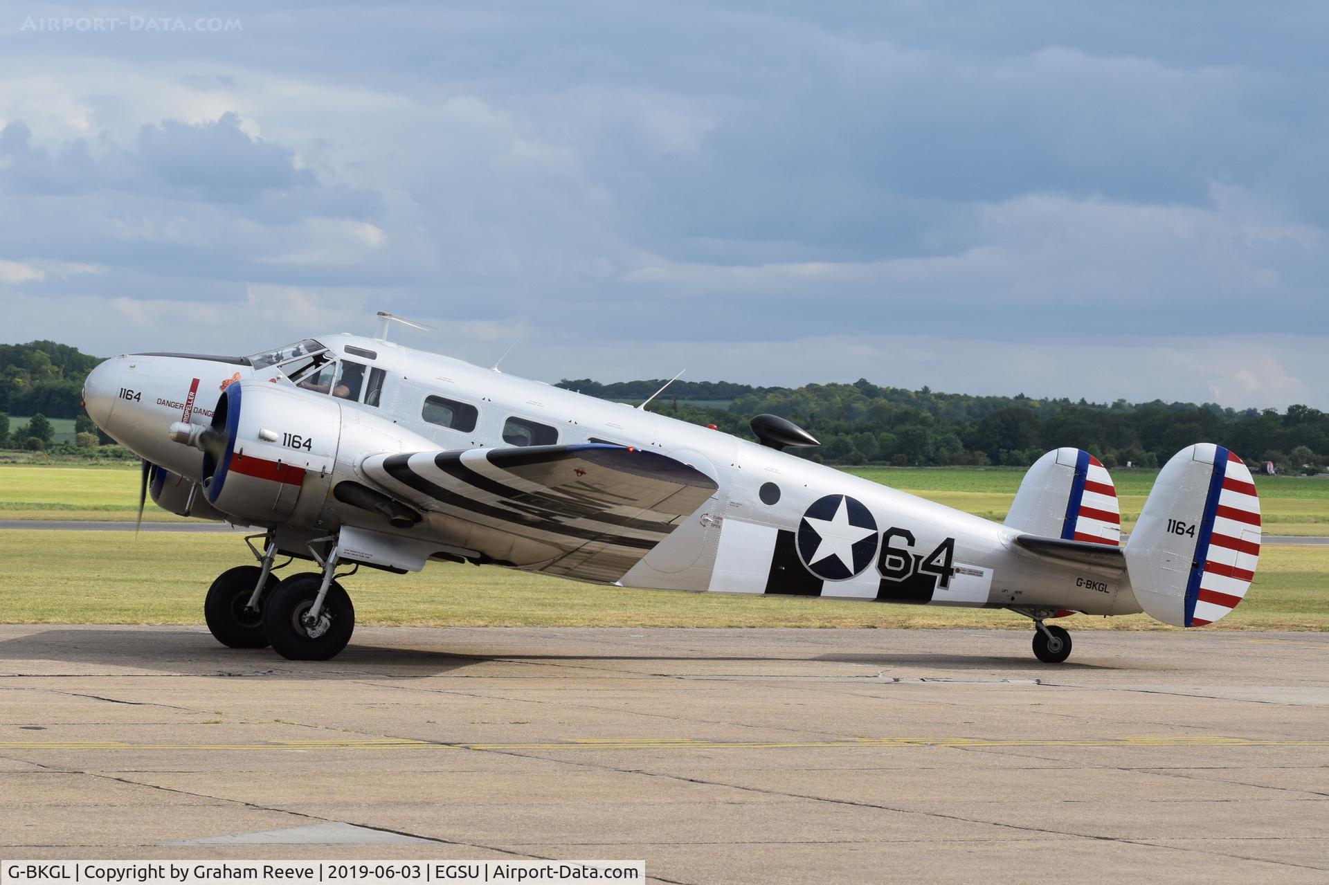 G-BKGL, 1952 Beech Expeditor 3TM C/N CA-164 (A-764), Departing from Duxford.