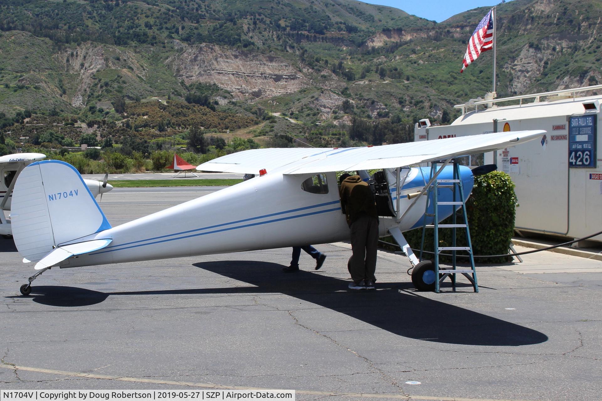 N1704V, Cessna 140 C/N 13889, 1948 Cessna 140, Continental C85-12 85 Hp, at Fuel Dock