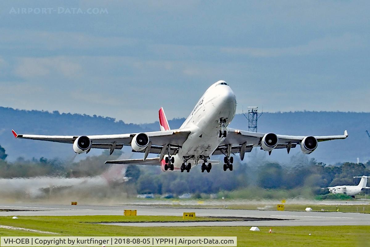 VH-OEB, 1993 Boeing 747-48E C/N 25778, Boeing 747-48E. Qantas VH-OEB departed runway 21 YPPH 05/08/18.