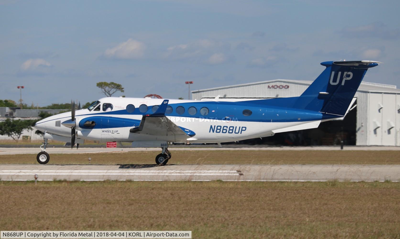 N868UP, 2017 Beechcraft B300 King Air 350i C/N FL-1099, Wheels Up