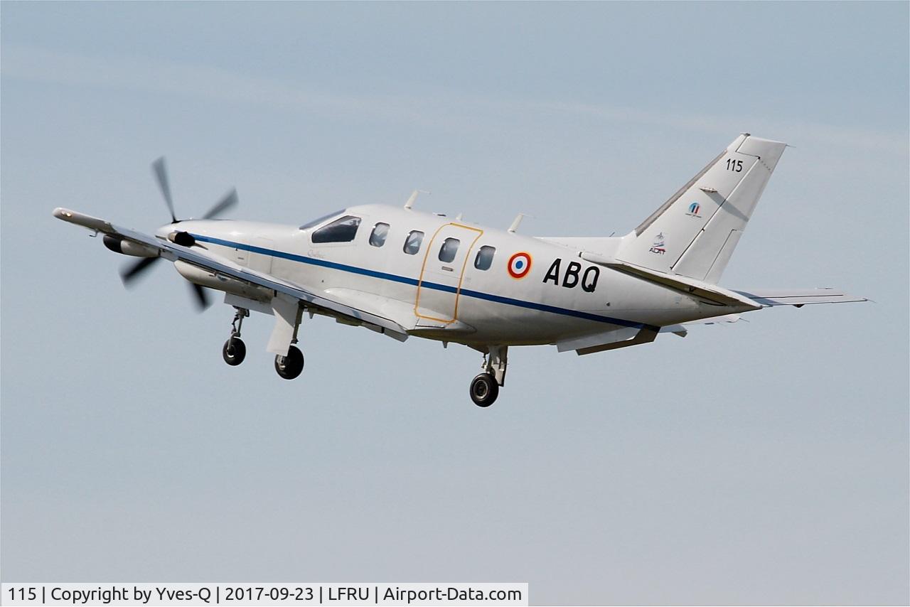 115, Socata TBM-700 C/N 115, Socata TBM-700, Take off rwy 23, Morlaix-Ploujean airport (LFRU-MXN) air show 2017