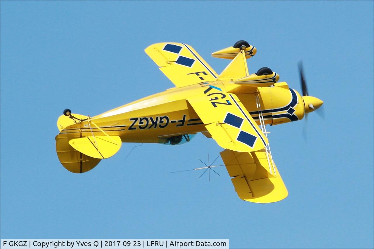 F-GKGZ, 1977 Pitts S-2A Special C/N 2149, Pitts S-2A Special, On display, Morlaix-Ploujean airport (LFRU-MXN) air show 2017