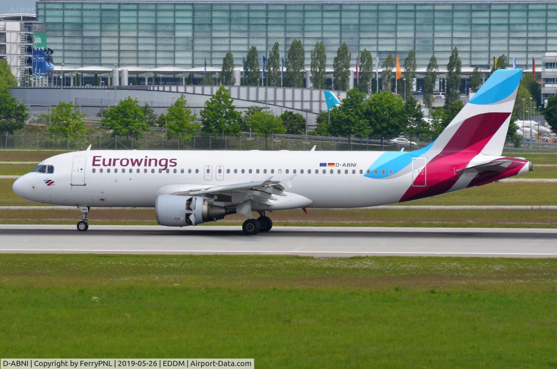 D-ABNI, 2002 Airbus A320-214 C/N 1717, Eurowings A320 arriving