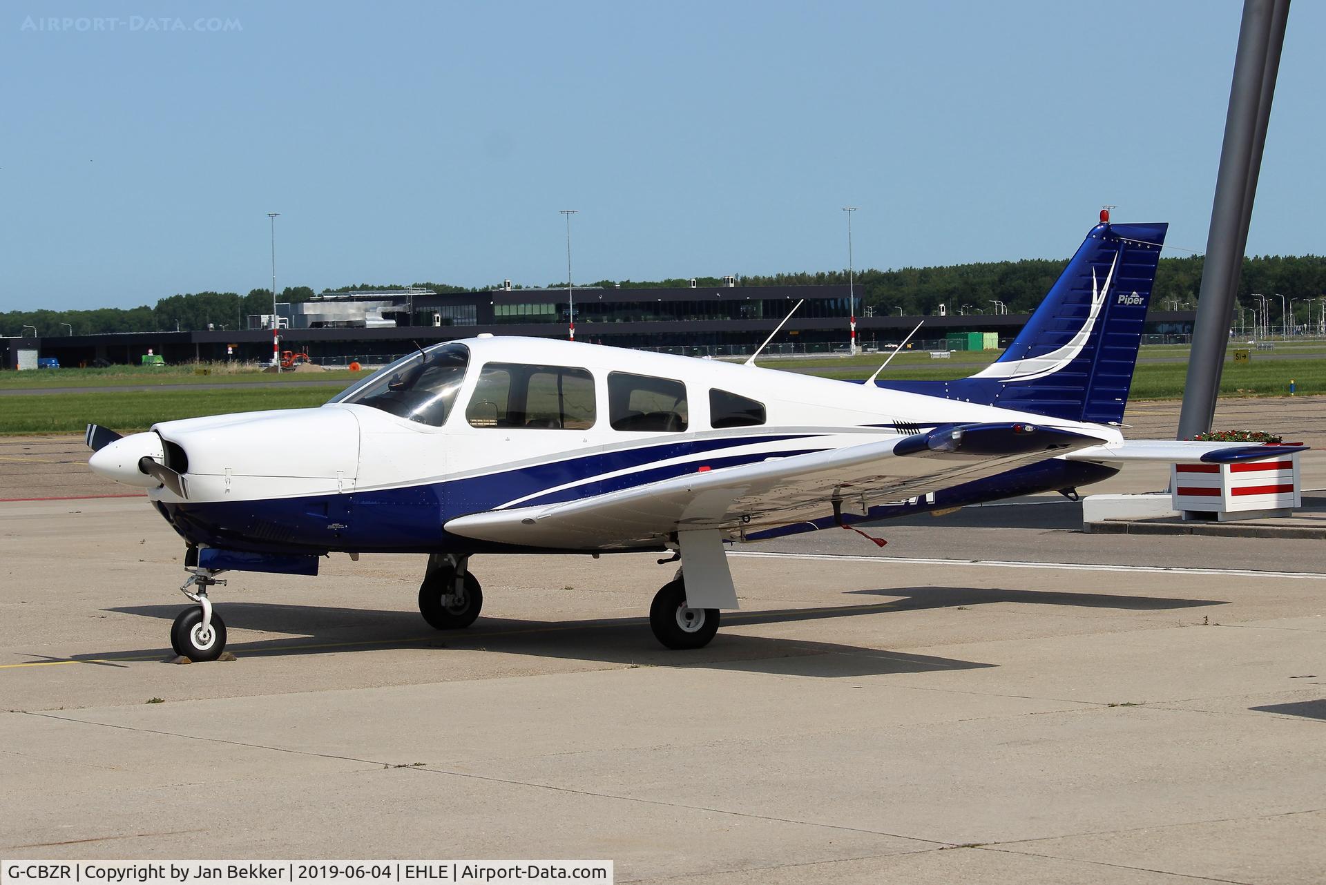 G-CBZR, 1989 Piper PA-28R-201 Cherokee Arrow III C/N 2837029, Lelystad Airport