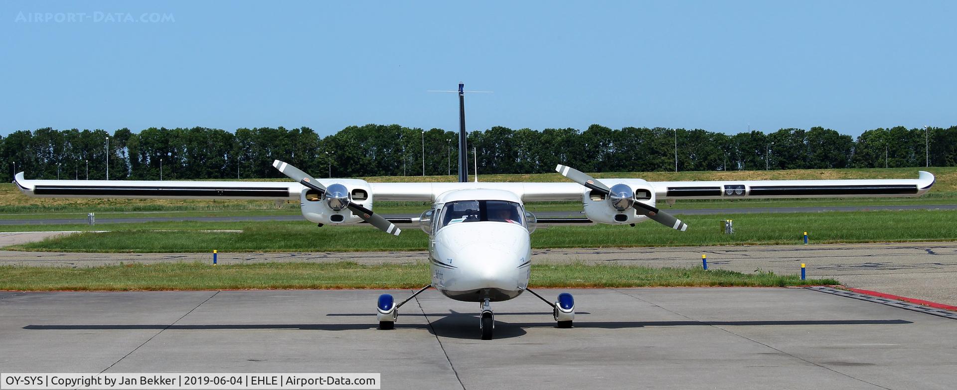 OY-SYS, Vulcanair P-68C C/N 506/C, Lelystad Airport