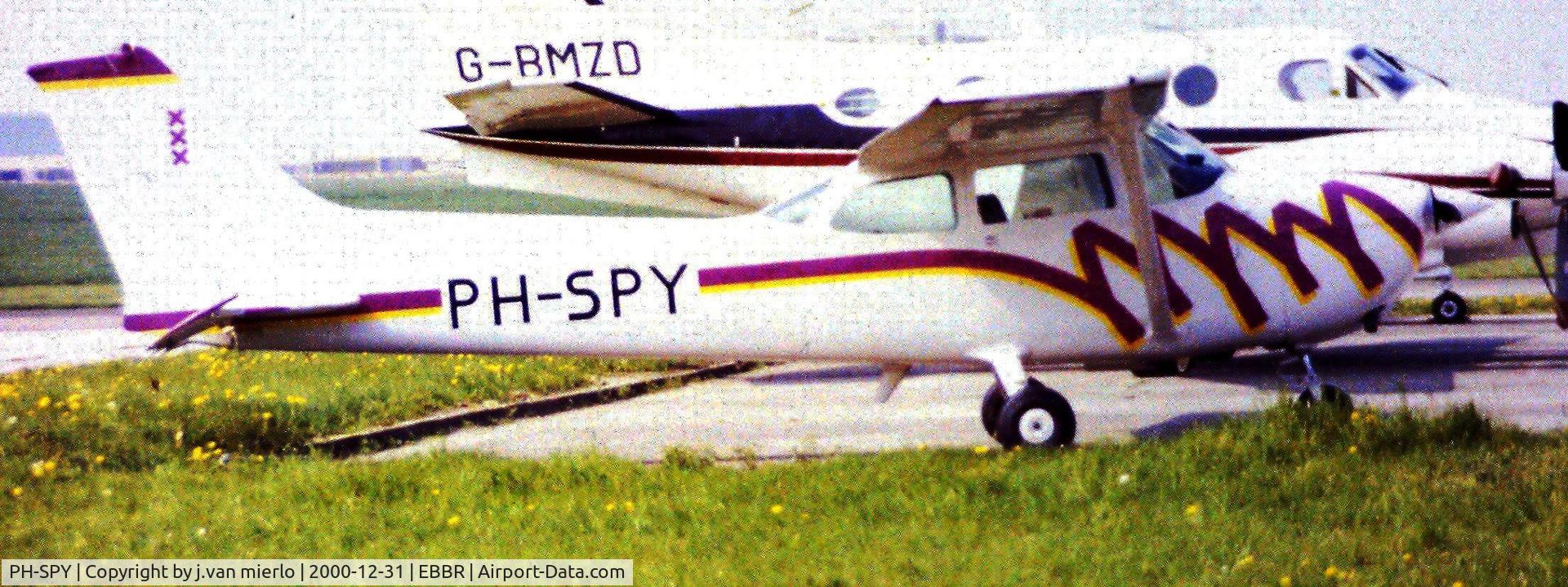 PH-SPY, 1980 Reims F172N Skyhawk C/N 2003, Brussels '80s