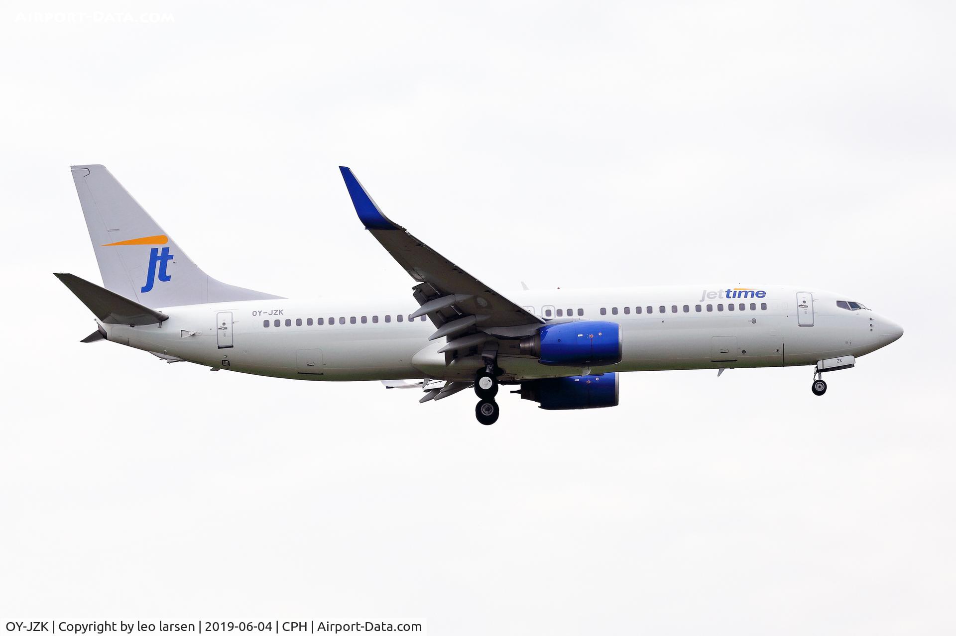 OY-JZK, 2005 Boeing 737-86Q C/N 30296, Copenhagen 4.6.2019