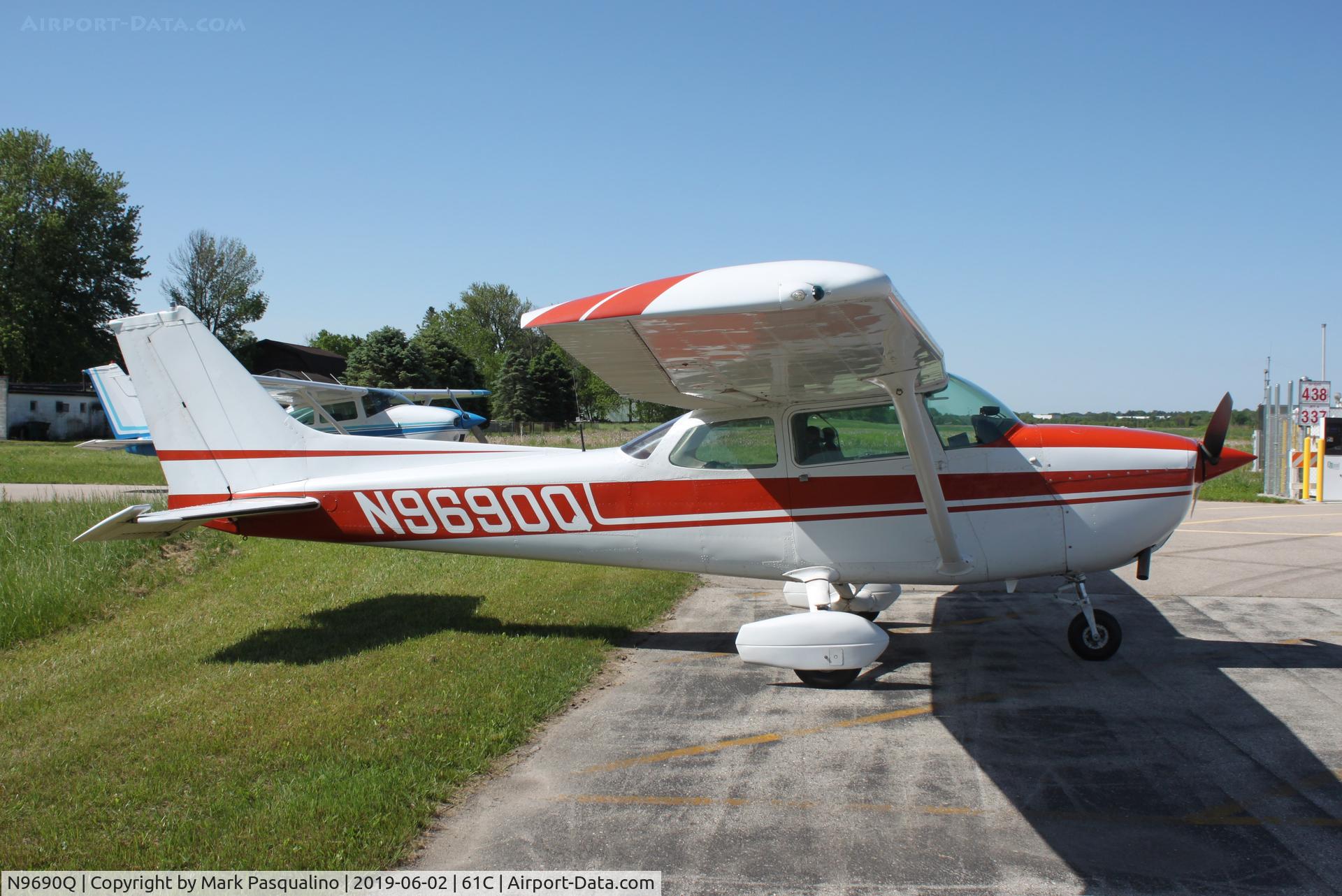 N9690Q, 1975 Cessna 172M C/N 17265774, Cessna 172M
